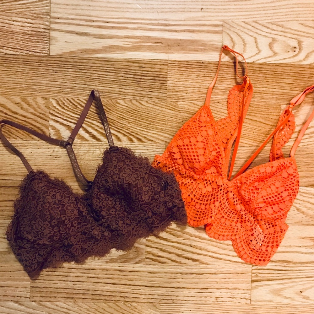 3 for 25!! NEW VS / AERIE Bundle two Bralettes XS